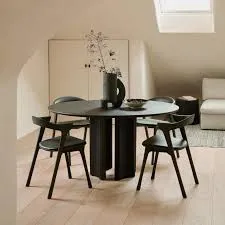 Roller Max Dining Table